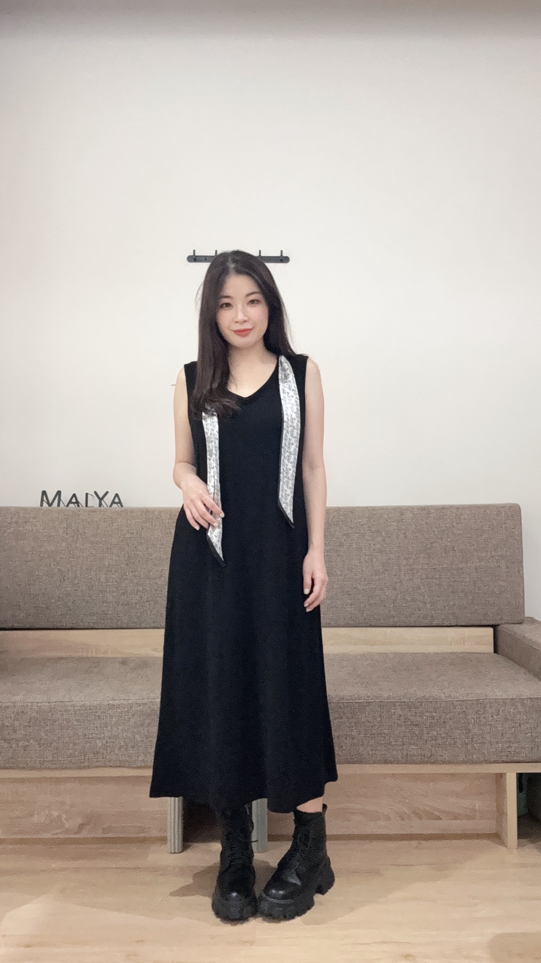 靜奢感附絲巾洋裝(小個子必備)